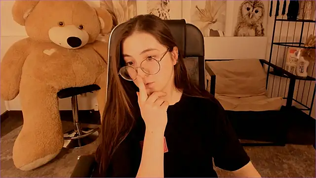 virtuallvoyant (G teen) - maid cosplay