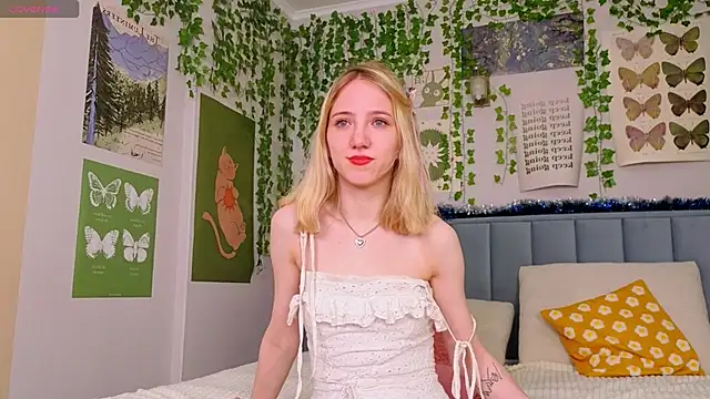 emmanovak (F young) - finger in the ass