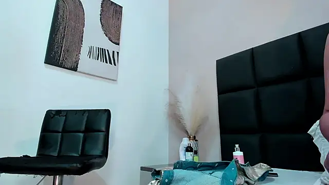 selenelujan (F milf) - I spank my face w/ Dildo + Saliva Face