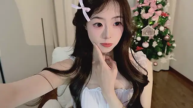 美女Onecutelittle在线直播