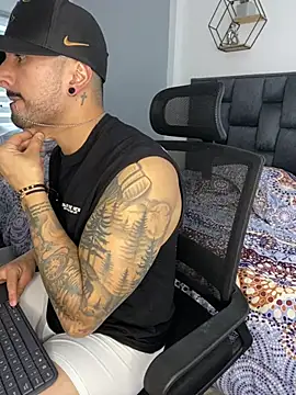 alexxx_king - ALEXXX_KING's free webcam - UK Sex Cams