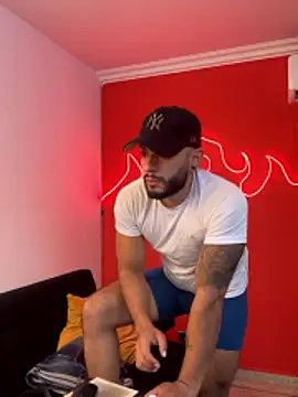 mike_savage3 (M young) - Touching my bigmuscles + oil show