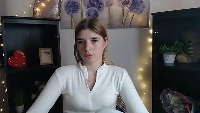 juicelips__ - JuiceLips__'s free webcam - UK Sex Cams