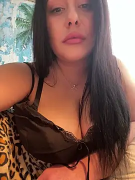 Webcam Model (DaisyStreet)  is live.Free join now!