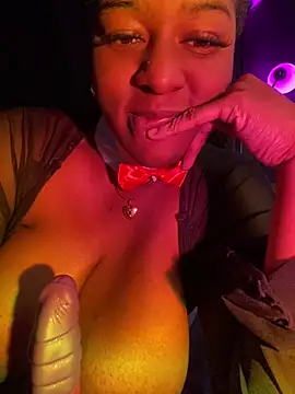 goddesshotcoco (F young) - Fuck My Dildo Until I Squirt 🍆💦