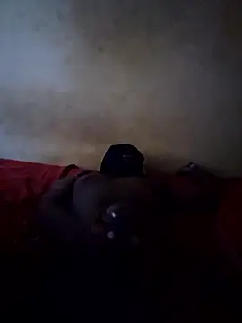 Tight_pussy_ke webcam