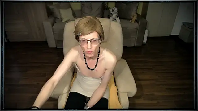 clementine - Clementine's free webcam - UK Sex Cams