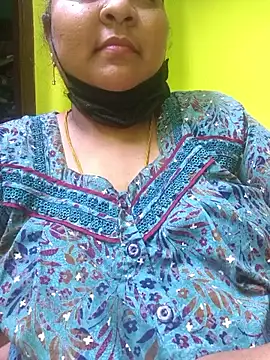 villageanuty (F milf) - Ticket Show