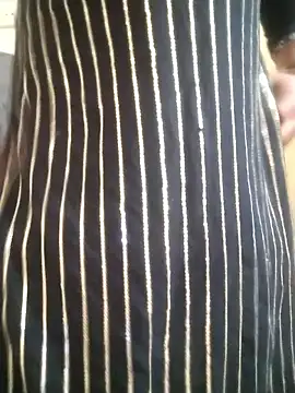 Webcam Model (Erotic-Girl)  is live.Free join now!