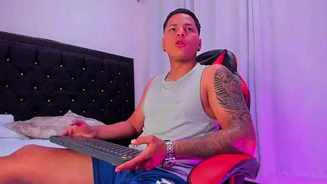 dalasnovoa - DalasNovoa's free webcam - UK Sex Cams