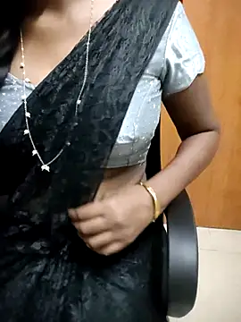 Webcam Model (Tamilmallu-duskygirl03)  is live.Free join now!