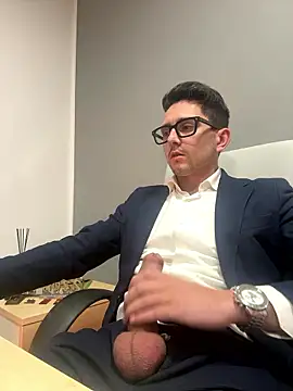 masterboss_ (M young) - OFFICE CUM SHOW!!