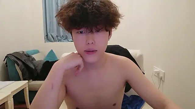 l1kuto (M twink) - 完成任务抚摸下面五分钟