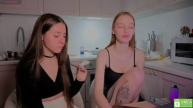 fcjuicy_pussy (Ask my age) - play with boobs