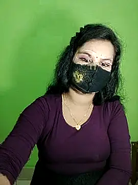 priya-das (F young) - New phone