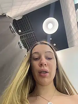 sashacatt (F young) - striptease show 🎄🍒