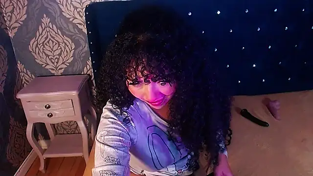 sofiacowperx - Sofiacowperx's free webcam - UK Sex Cams