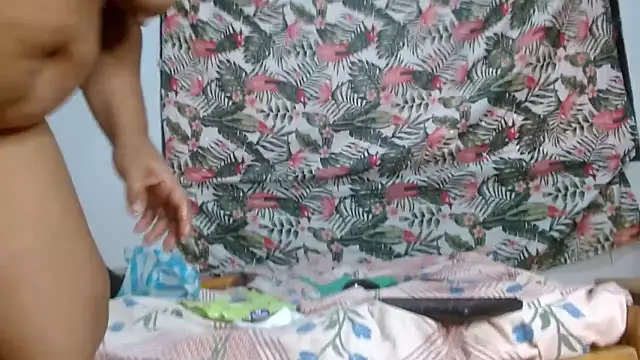 69smallstar - 69smallstar's free webcam - UK Sex Cams