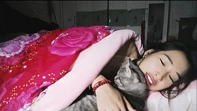 hebe-02 - Hebe-02's free webcam - UK Sex Cams