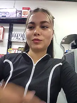 Webcam Model (rapunzel069)  is live.Free join now!