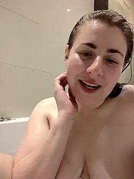 Webcam Model (hotwetvix)  is live.Free join now!