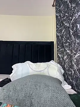 Webcam Model (Sexy_barb2)  is live.Free join now!