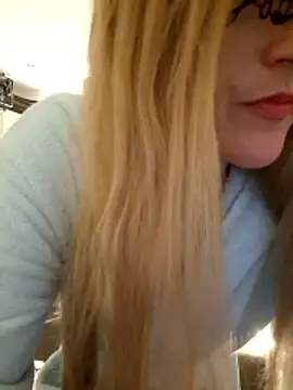 naughtycatgirl (G milf) - Tip over 200 gets GRAVITY TEST VID