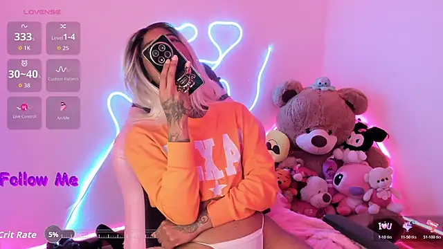 AshantiiSweet webcam