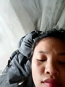 pretty-haert - Pretty-haert's free webcam - UK Sex Cams