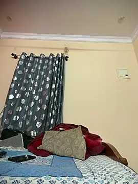 Stoner-boii-Cloudy-arhan webcam