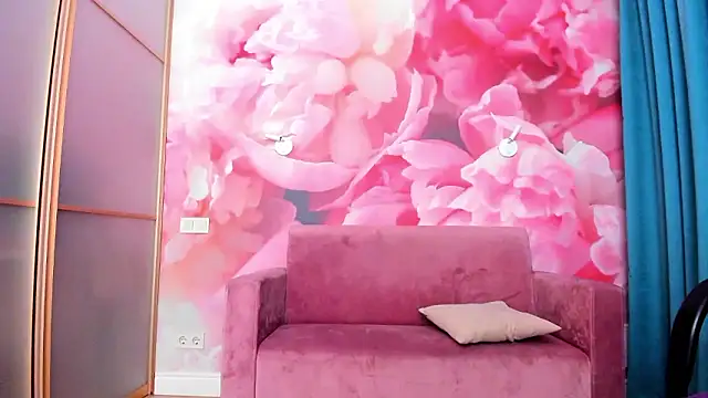 angelinalow - AngelinaLow's free webcam - UK Sex Cams