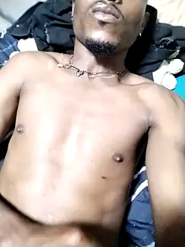 Massive_Xxpounder webcam