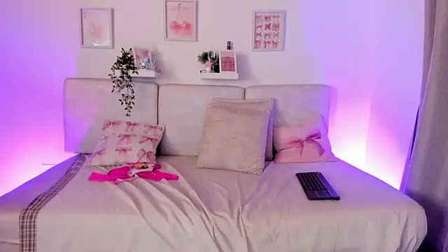 Nelly_Rogers_ webcam