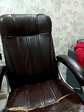 Webcam Model (priyanka_slim)  is live.Free join now!