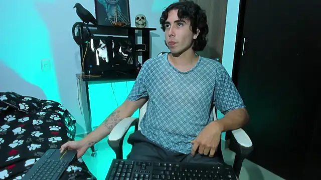 Baji_Keisuke_ webcam