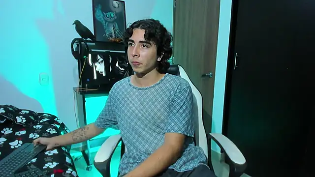 Baji_Keisuke_ webcam