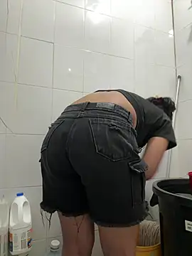 kyra__rose - Kyra__Rose's free webcam - UK Sex Cams