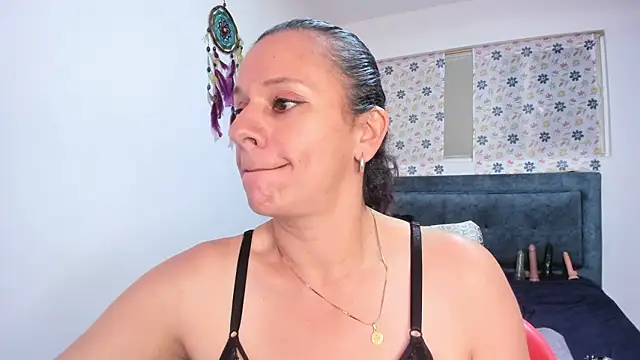 sofi_saliva2511 webcam