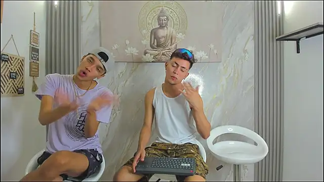 VERY_HOT_GUYS webcam