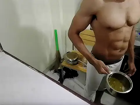 fitbuddy1 (M young) - tiny to strocked big dick magic