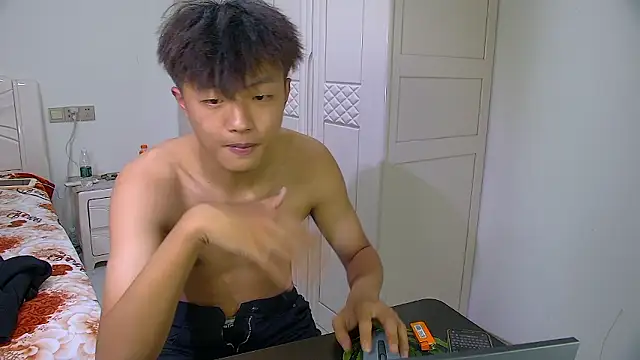 chocolates-001 (M young) - 开票：尻 射精 masturbate cum