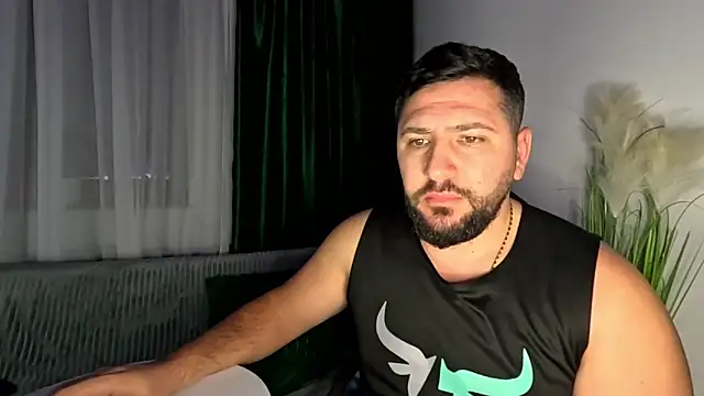 Gold_Alpha_Boy webcam