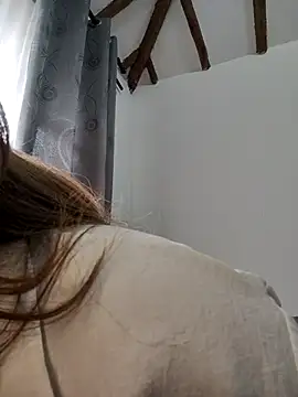 tata_sanz_ (Ask my age) - plug  in my ass