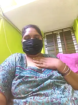 villageanuty (F milf) - Ticket Show