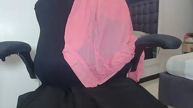 jackyhotblack - JackyHotBlack's free webcam - UK Sex Cams