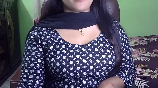 BengaliQueenStar webcam