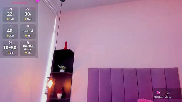 violet_myerrs webcam