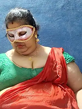 tamilthanushri (F milf) - Boobs oil