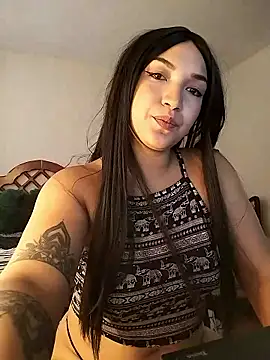 FallsForHerSmile webcam