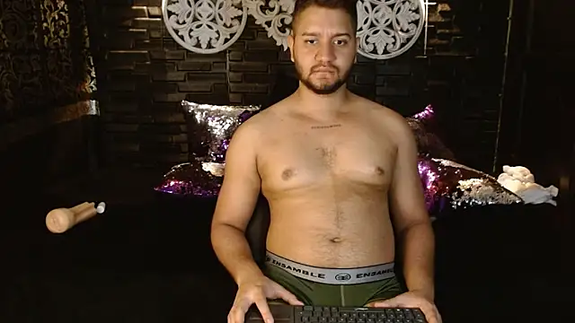 HARRY_RAMIREZ webcam